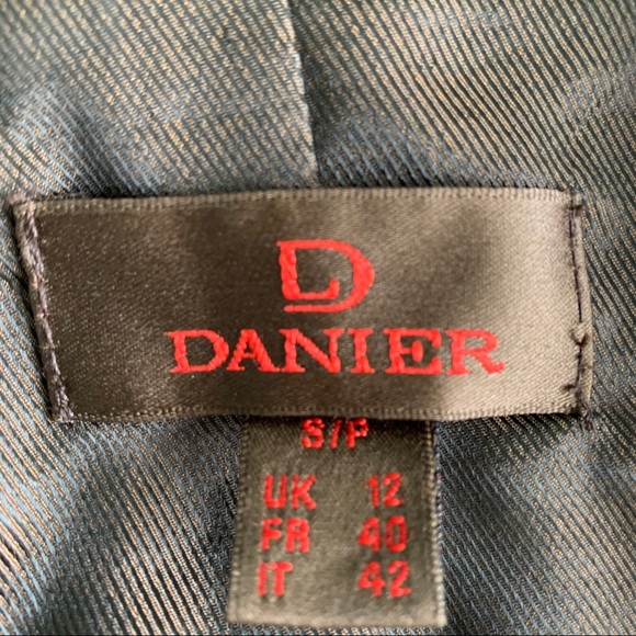 Danier Brown Leather Cargo Style Jacket - Picture 5 of 8